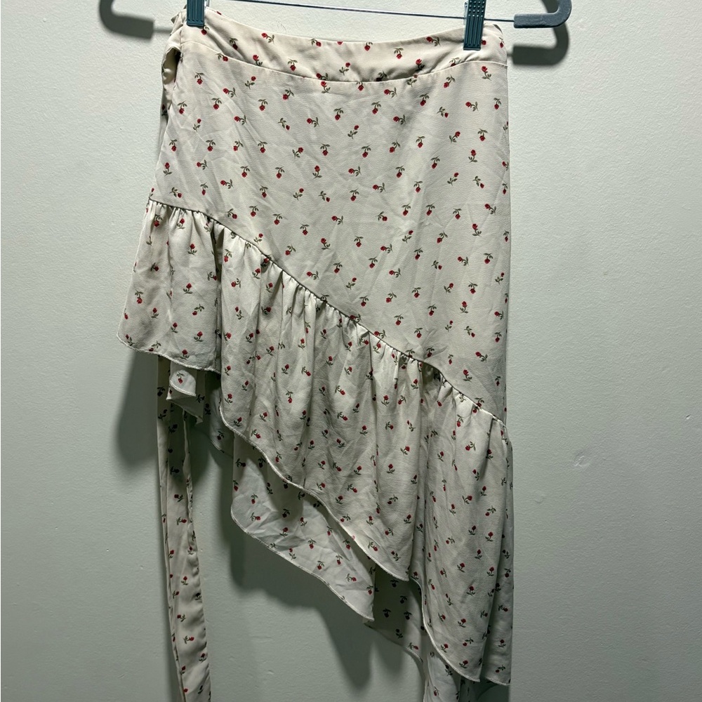 3/$30 Zaful Floral Ruffle Wrap Mini Skirt Cream & Red Roses - Small